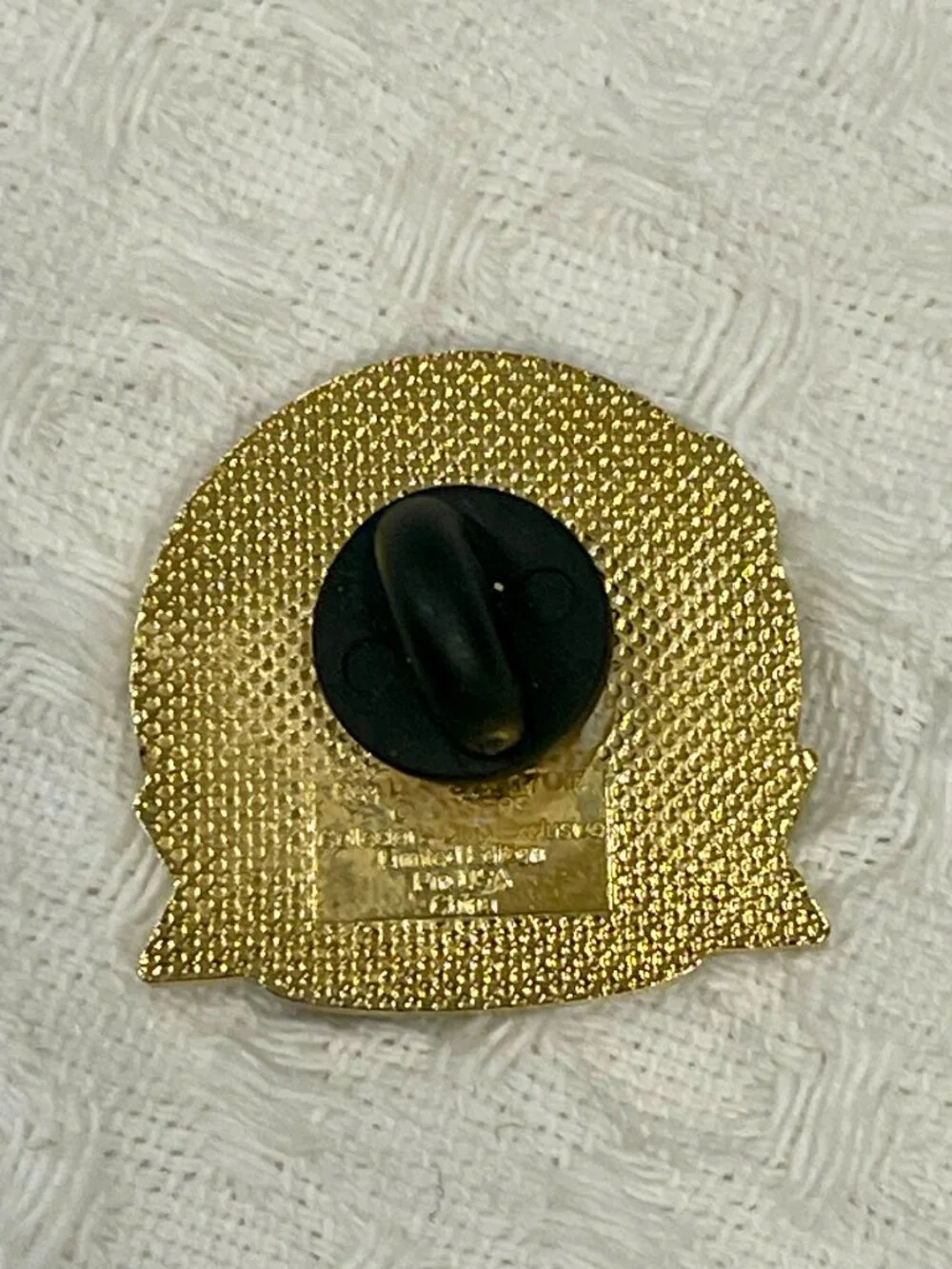 The Official Elvis Member Pin Collectors Club 2003-2004
